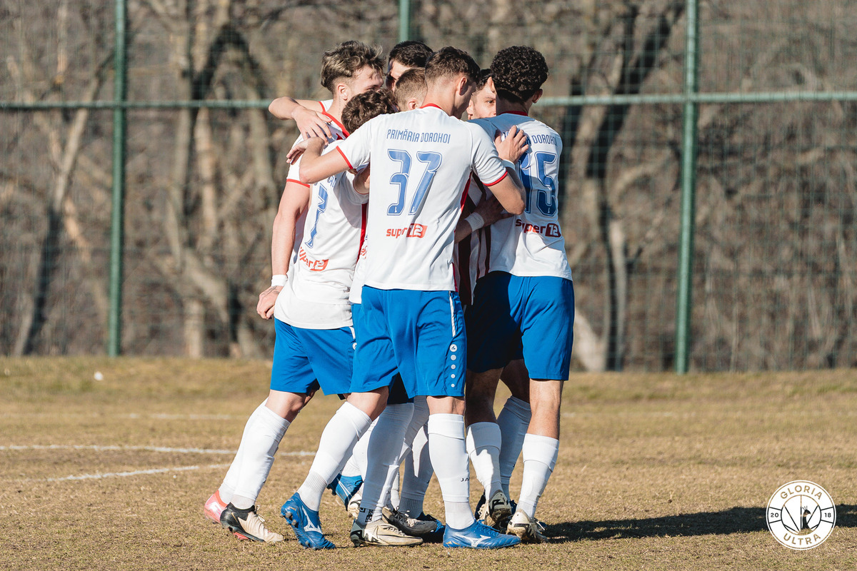 ACS USV Iași - Gloria Ultra, scor 0-3. Au marcat pentru ”păuni” Săvoaia, Istrate și Popovici!